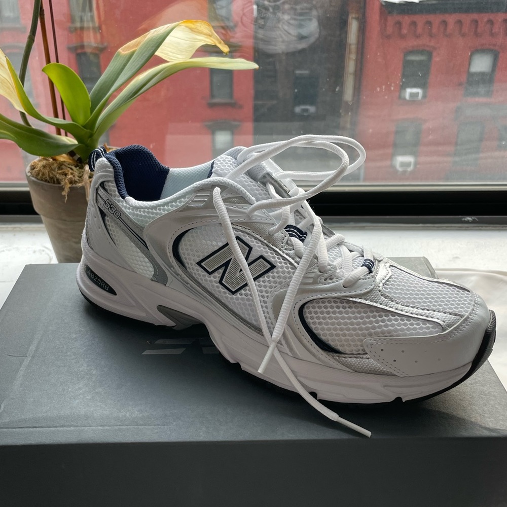 COPY - NEVER WORN New Balance 993s